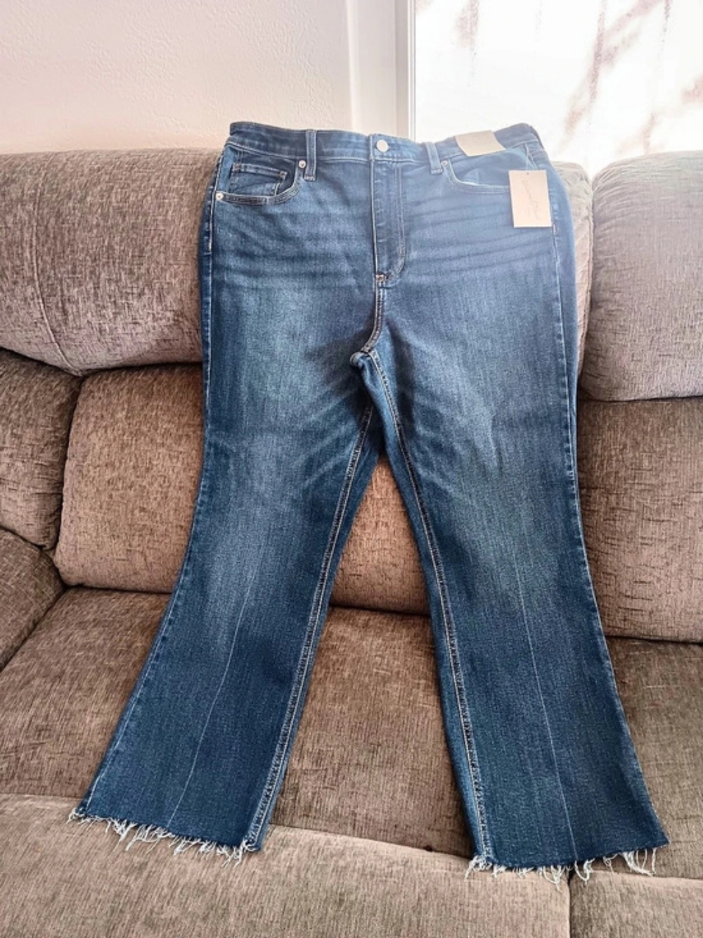 Universal Threads Kick Flare High Rise Jeans Blue Waist 16 NWT